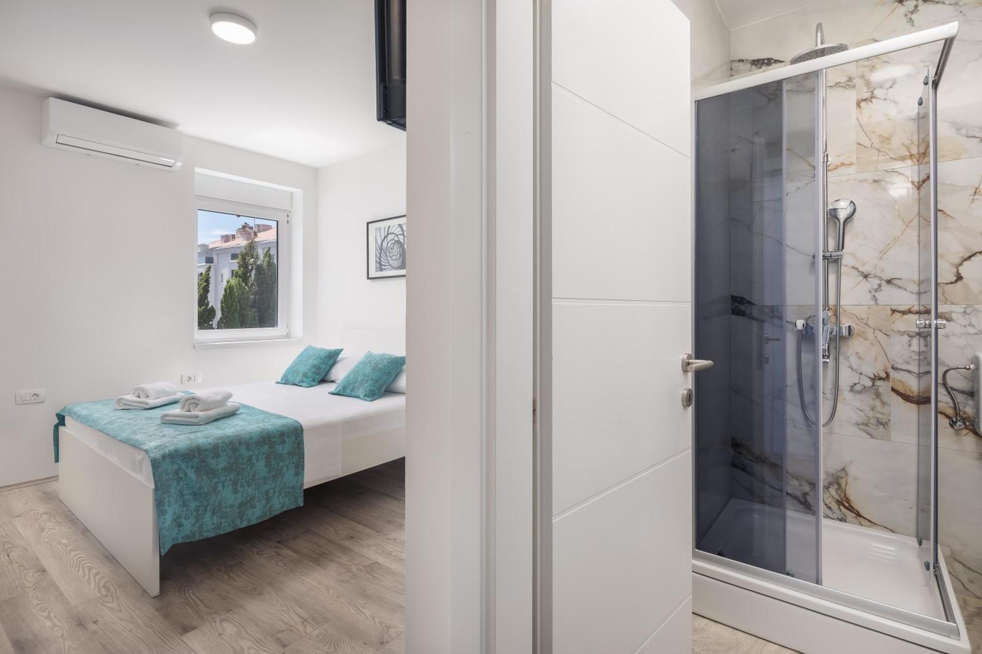 Beachfront Apartments Providenca With Free Parking Makarska Luaran gambar