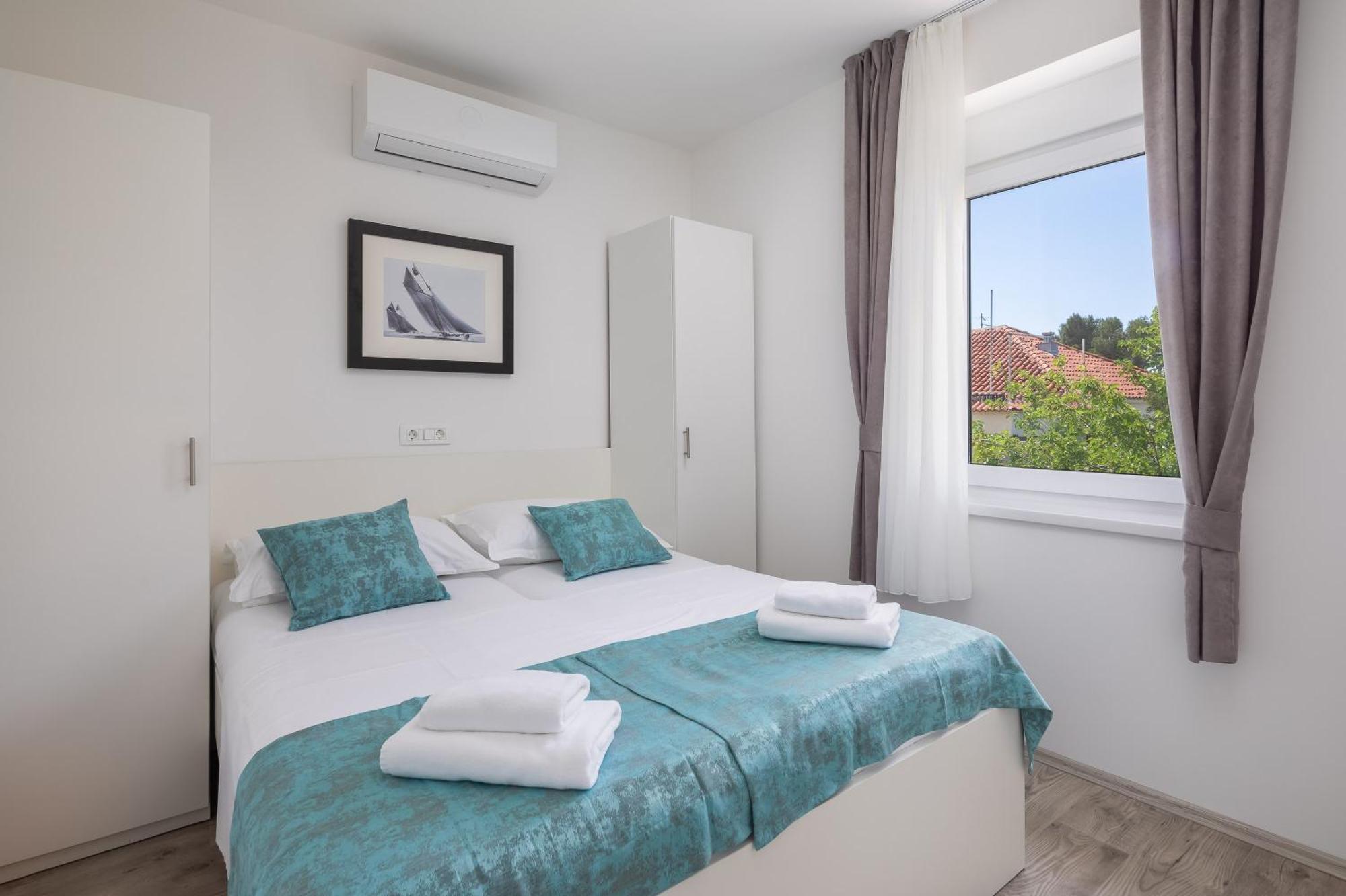 Beachfront Apartments Providenca With Free Parking Makarska Luaran gambar
