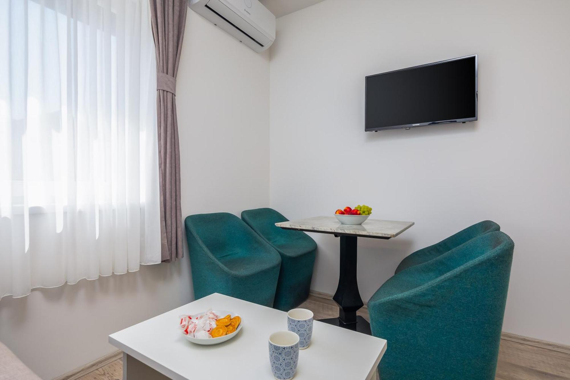Beachfront Apartments Providenca With Free Parking Makarska Luaran gambar