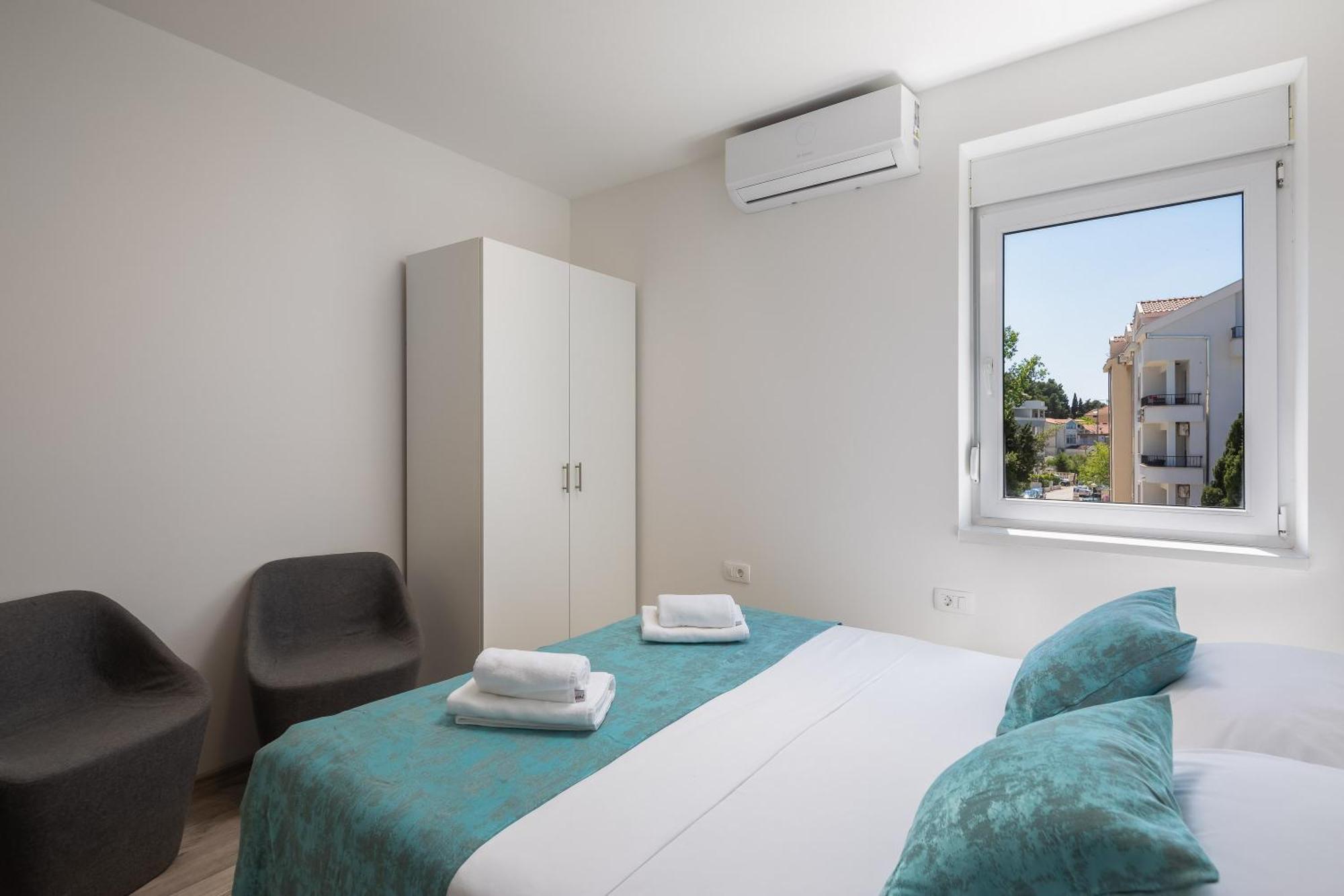 Beachfront Apartments Providenca With Free Parking Makarska Luaran gambar