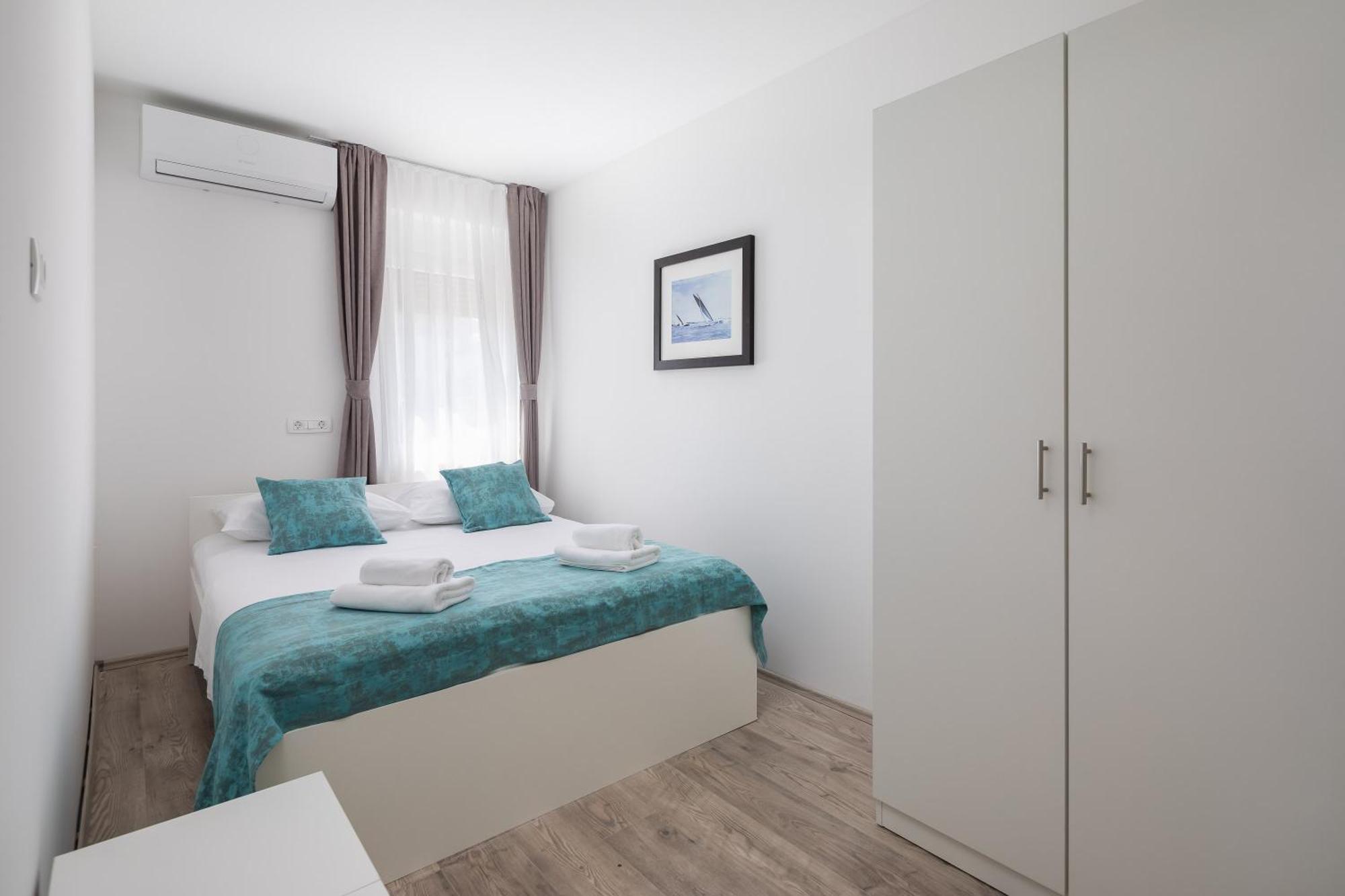 Beachfront Apartments Providenca With Free Parking Makarska Luaran gambar