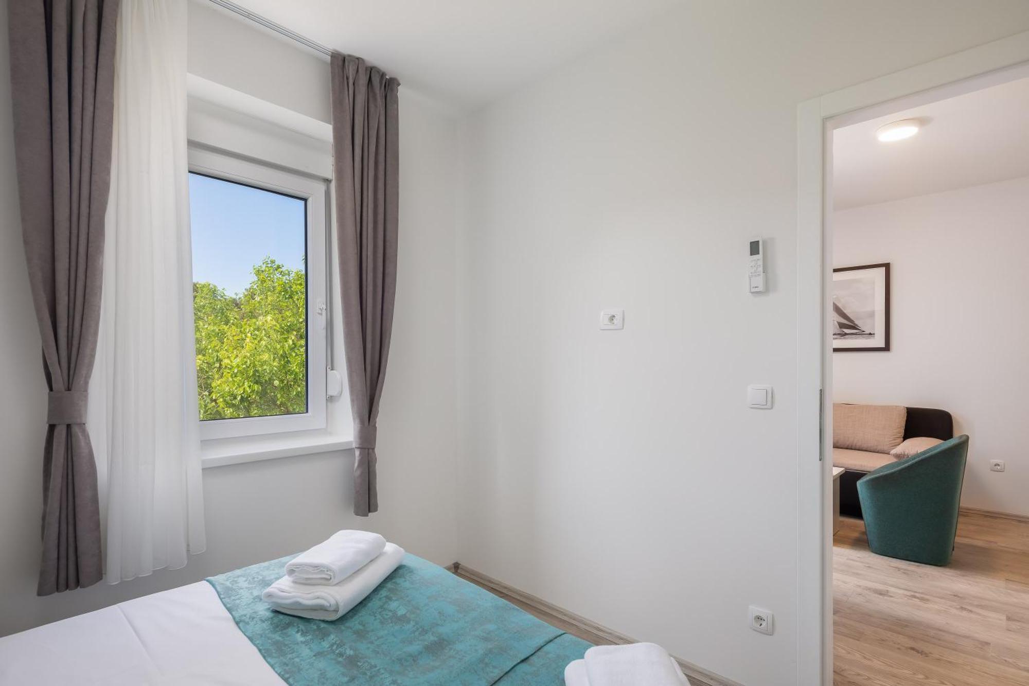 Beachfront Apartments Providenca With Free Parking Makarska Luaran gambar
