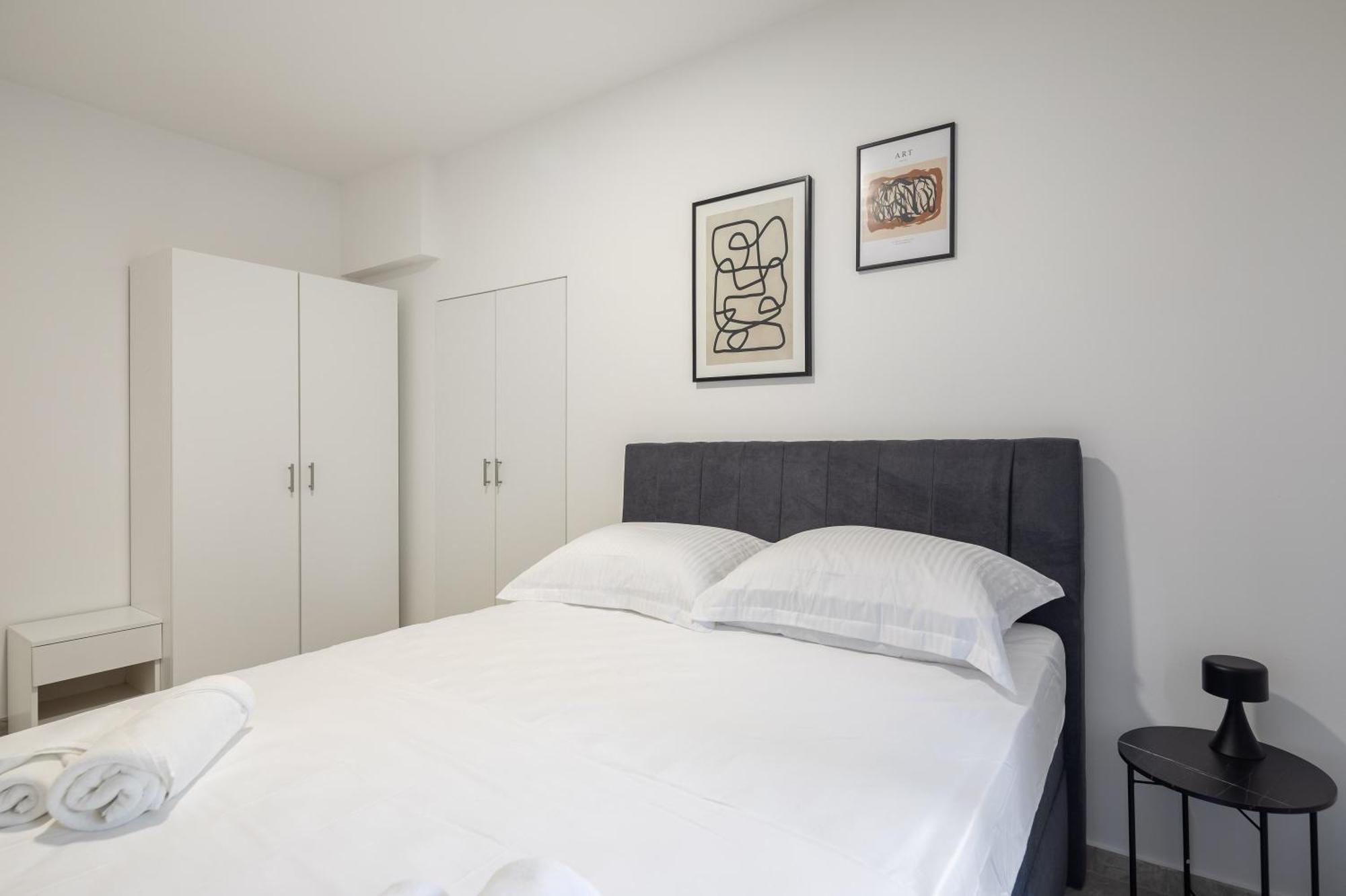 Beachfront Apartments Providenca With Free Parking Makarska Bilik gambar
